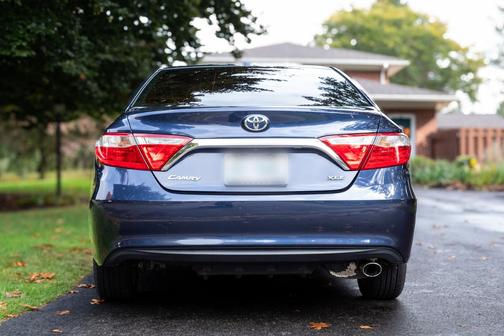 Blue 2017 Toyota Camry XLE