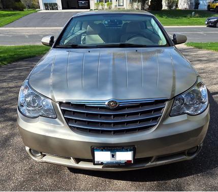 Gold 2008 Chrysler Sebring Limited