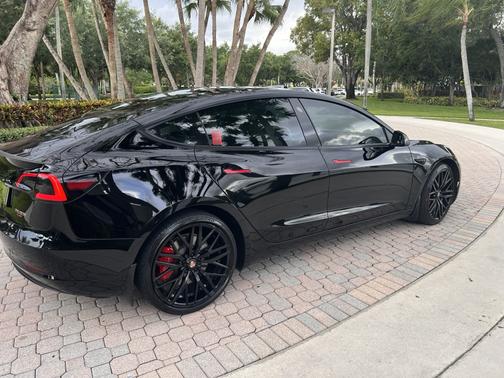 Black 2022 Tesla Model 3 Performance