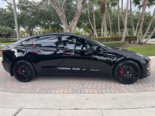 Black 2022 Tesla Model 3 Performance