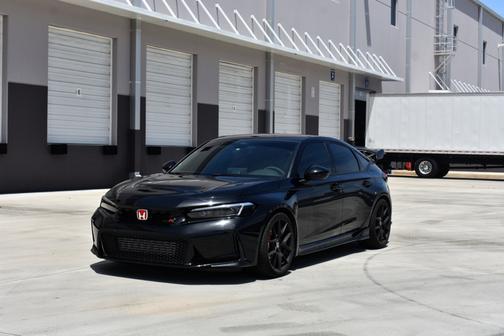 Black 2024 Honda Civic Type R Base