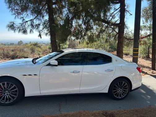 2017 Maserati Ghibli Base