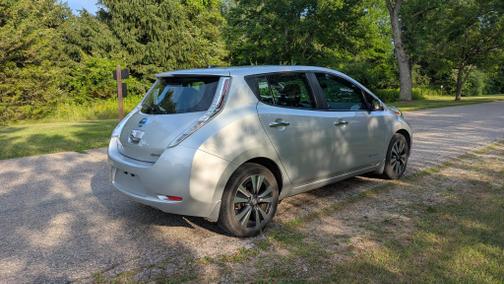 2016 Nissan Leaf SL
