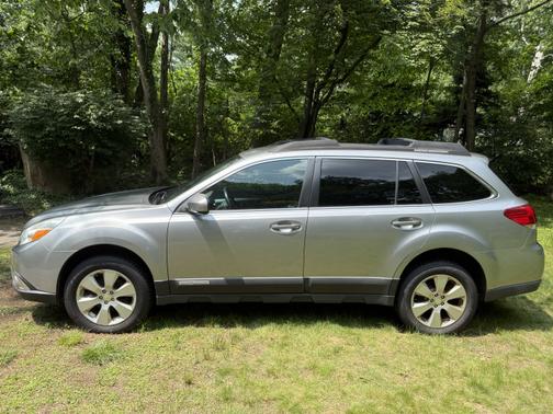2011 Subaru Outback 2.5 i Premium