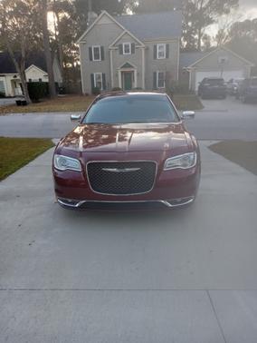 2017 Chrysler 300C Base