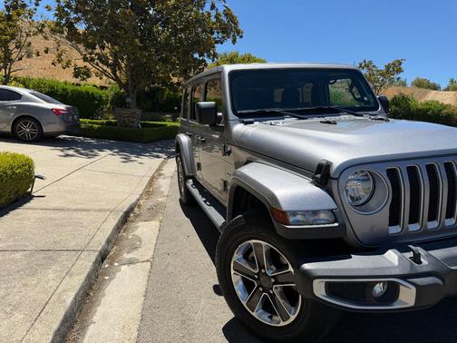 Silver 2014 Jeep Wrangler Unlimited Sport