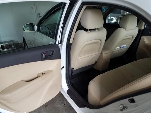 2010 Hyundai SONATA GLS