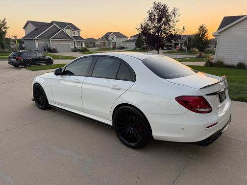White 2017 Mercedes-Benz E-Class E 300 4MATIC