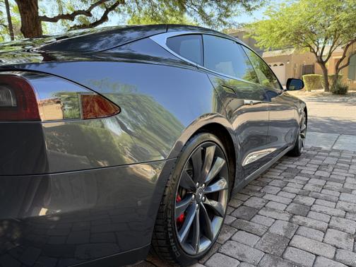 2015 Tesla Model S P85D