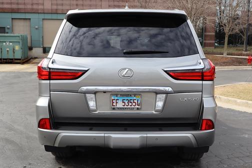 2016 Lexus LX 570 Base