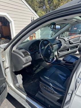 2005 BMW X5 3.0i