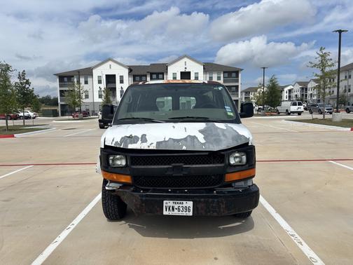 White 2007 Chevrolet Express 1500 Cargo