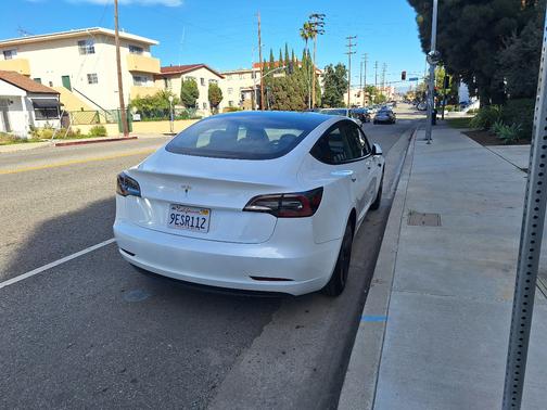 2023 Tesla Model 3 Base