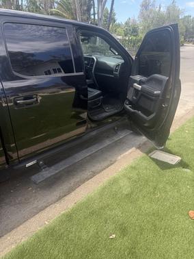 Black 2019 Ford F-150 Lariat