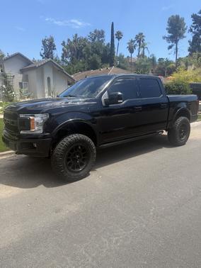Black 2019 Ford F-150 Lariat
