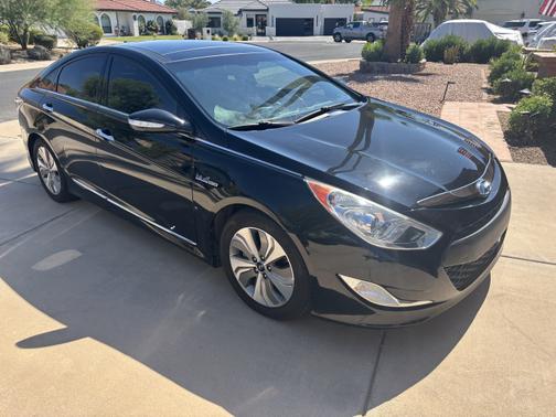 2013 Hyundai SONATA Hybrid Limited