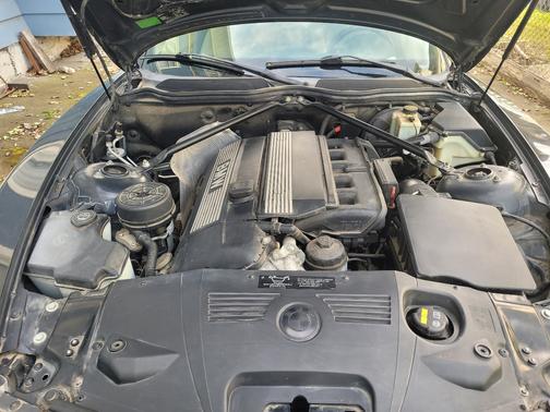 2004 BMW Z4 3.0i
