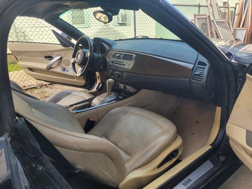 2004 BMW Z4 3.0i