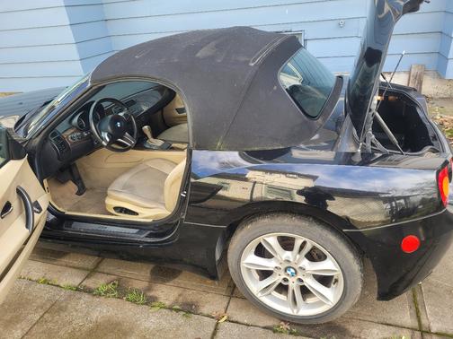 2004 BMW Z4 3.0i