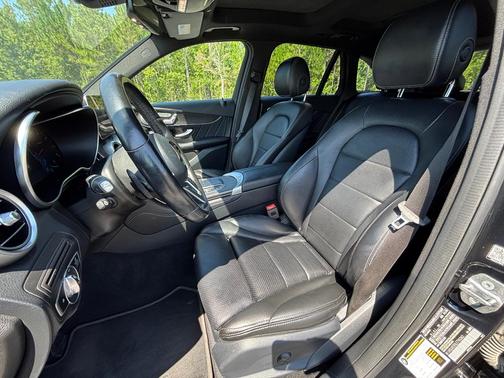 Black 2020 Mercedes-Benz GLC 300 4MATIC