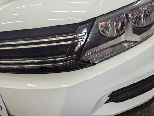 2016 Volkswagen Tiguan R-Line