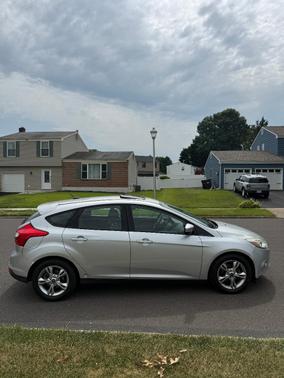 Silver 2012 Ford Focus SE