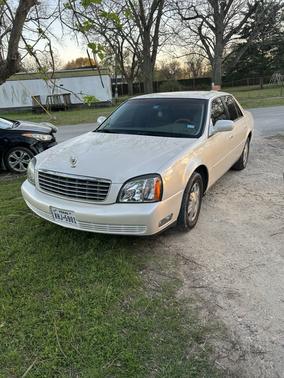 White 2003 Cadillac DeVille Base
