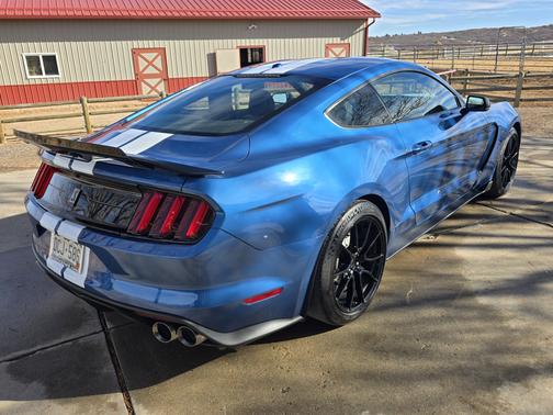 2020 Ford Shelby GT350 Base