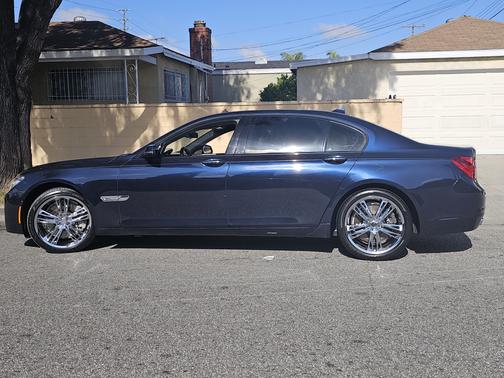 2015 BMW 750 i
