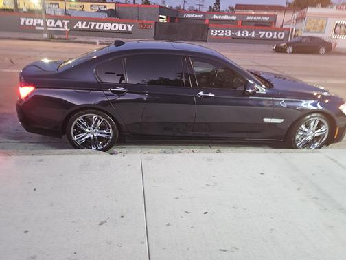 2015 BMW 750 i