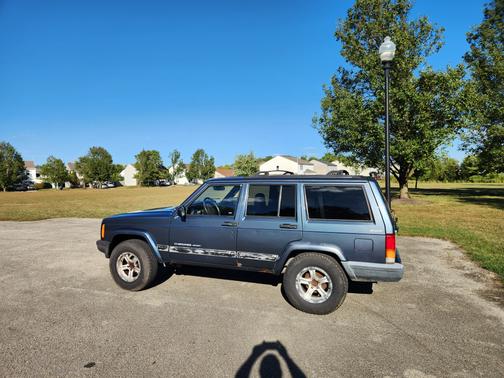 2001 Jeep Cherokee Sport 4WD