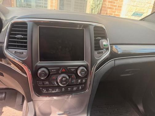 Gray 2018 Jeep Grand Cherokee Trailhawk