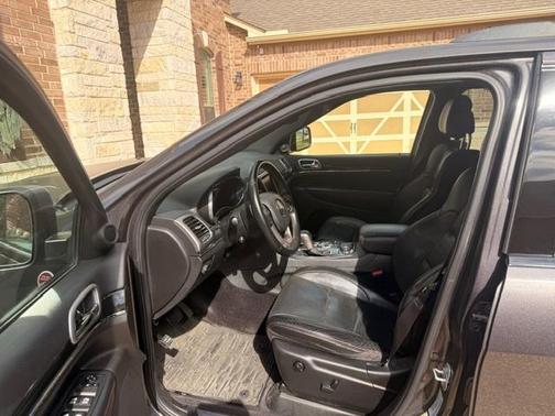 Gray 2018 Jeep Grand Cherokee Trailhawk