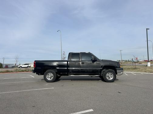 Black 2003 Chevrolet Silverado 2500 LS H/D Extended Cab