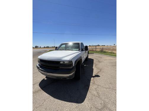 Photo 1 of 9 of 2001 Chevrolet Silverado 2500 H/D