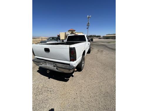 Photo 4 of 9 of 2001 Chevrolet Silverado 2500 H/D
