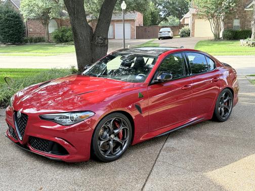 2023 Alfa Romeo Giulia Quadrifoglio