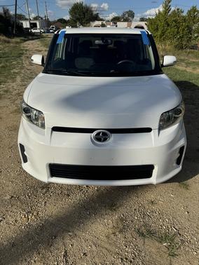 White 2012 Scion xB Base