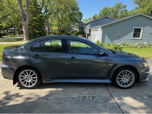 2010 Mitsubishi Lancer Evolution SE