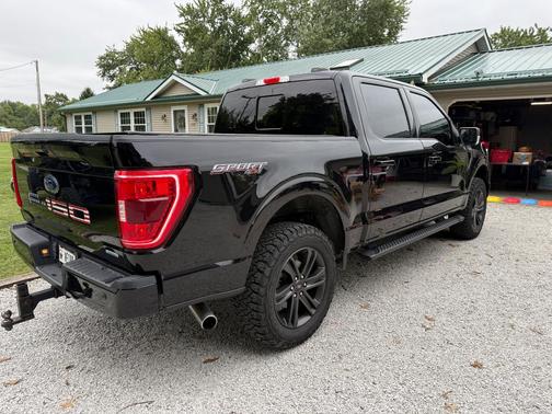 Black 2022 Ford F-150 XLT