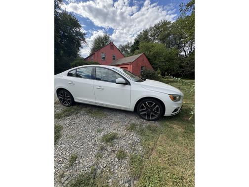 2018 Volvo S60 T5 Dynamic