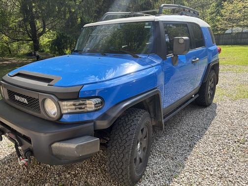 Blue 2007 Toyota FJ Cruiser Base