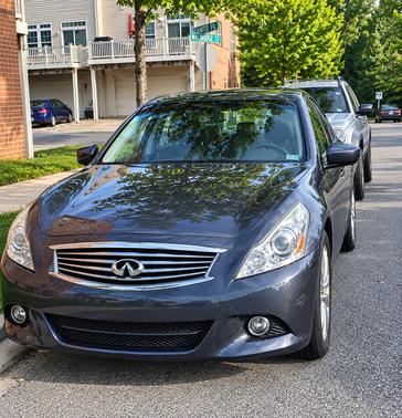 Gray 2012 INFINITI G37 x