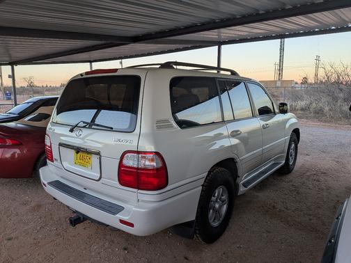 1999 Lexus LX 470 Base