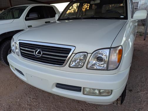 1999 Lexus LX 470 Base