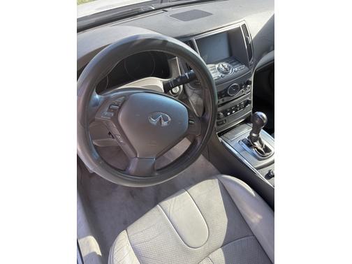 2011 INFINITI G37 Journey