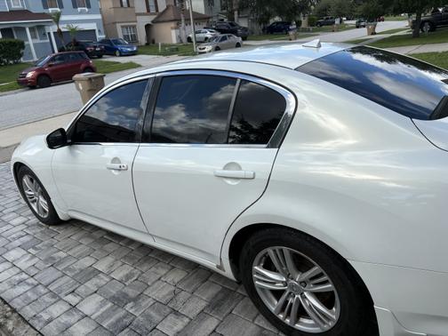 2011 INFINITI G37 Journey