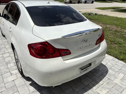 2011 INFINITI G37 Journey