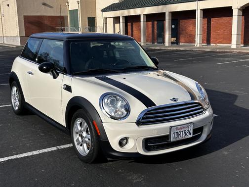2013 MINI Hardtop Cooper
