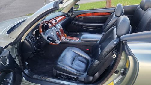 Silver 2005 Lexus SC 430 Base